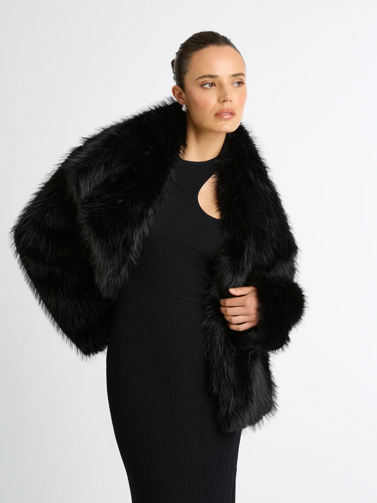 TMLESS | Classic Faux Fur Jacket